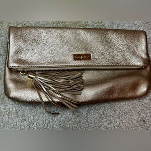 Lilly Pulitzer Seaside Clutch in gold metallic